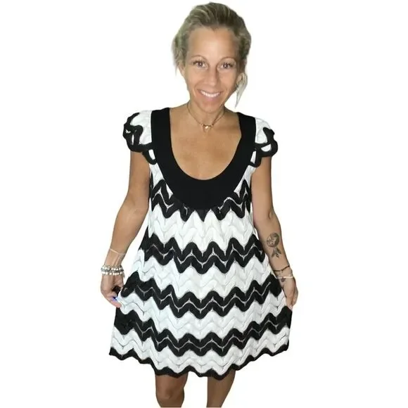 christopher deane Dress - Size Small, vintage, beautiful scalloped black & white - Picture 3 of 14